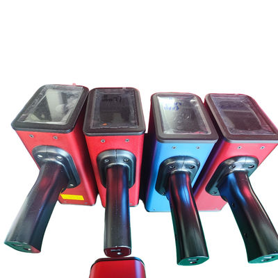 مقياس المسافة بالليزر المحمول باليد الأصفر الرمادي ولوحة معايرة لحساب المسافة الدقيقة