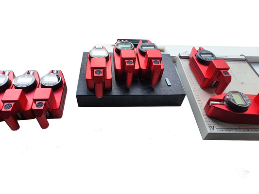 مقياس علامة الطريق الدقيق مع 0.02mm الدقة 0.01mm الدقة التصميم خفيف الوزن