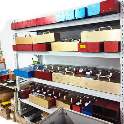 مقياس عاكس ذو مساحة تخزين بيانات 16 جيجابايت يوفر خطأ قياس تكرار أقل من 3 بالمائة وحجم إجمالي 700 مم × 135 مم × 115 مم مصمم لتطبيقات الاختبار